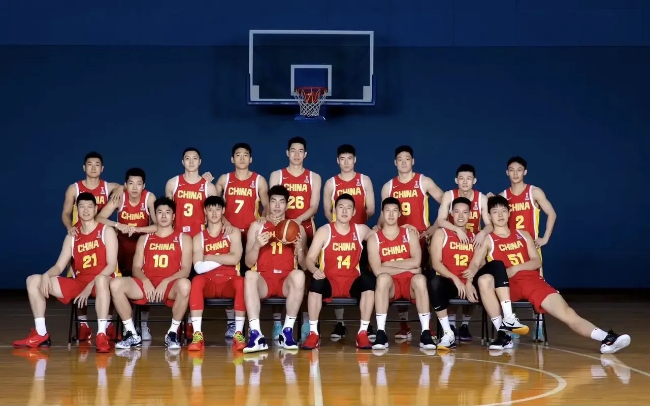 中国男篮主帅公布新阵容,年轻球员获重用的简单介绍 中国男篮主帅公布新阵容,年轻球员获重用的简单介绍