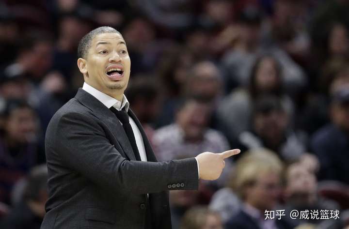 开云体育-包含战术革新：巨星新加盟助推球队战斗力飞跃的词条